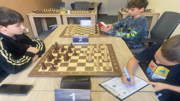 ZAHAJUJEME ŠACHOVOU SEZÓNU 2025 TRÉNINKEM JUNIORŮ.